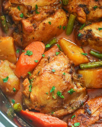 Slow Cooker Chicken Curry - Immaculate Bites