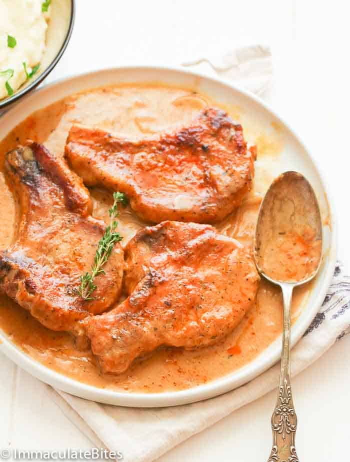 Easy Smothered Pork Chops Recipe