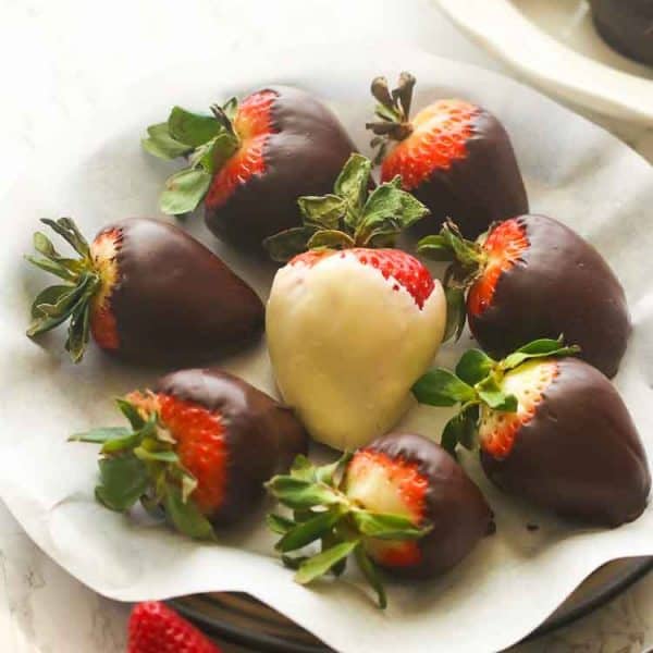 Chocolate Covered Strawberries Recipe - Immaculate Bites