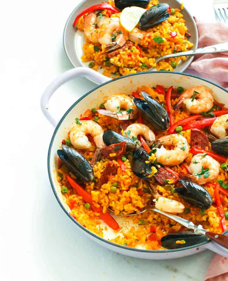 Easy Seafood Paella Recipe (Full Tutorial)