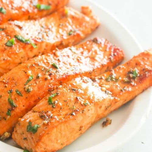 Easy Broiled Salmon Recipe - Immaculate Bites