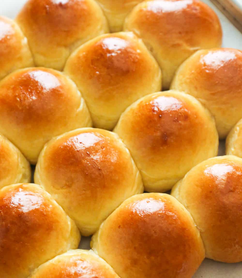Soft Dinner Rolls (with video)