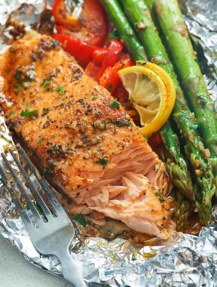 Garlic Butter Salmon in Foil Paper (Plus VIDEO) - Immaculate Bites