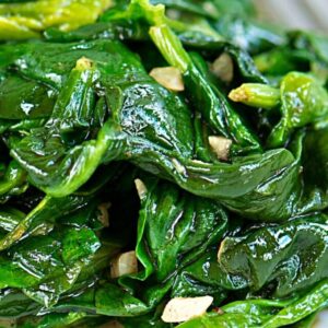 5-Minute Garlicky Sautéed Spinach Your New Go-To Southern Side Dish