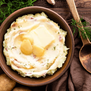 Garlic Heaven Indulge in Creamy Mashed Red Potatoes with a Twist!