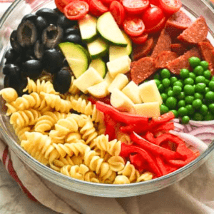 25-Minute Classic Italian Pasta Salad - Easy, Delicious Appetizer!