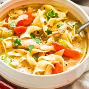 Homemade Chicken Noodle Soup A Comforting Recipe for All Seasons (1)