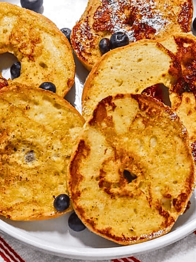 French Toast Bagel Recipe: Easy Breakfast - Immaculate Bites