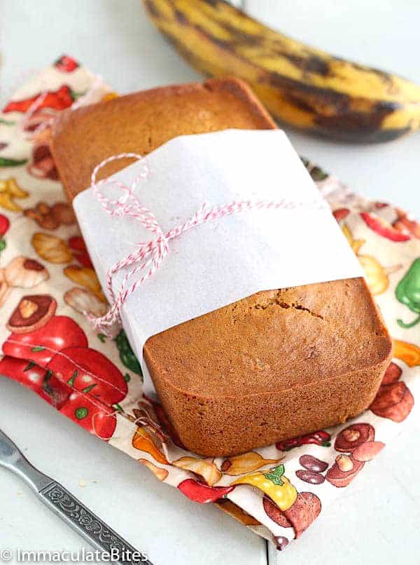 Gorgeous and delicious plantain bread or cake to make a happy family