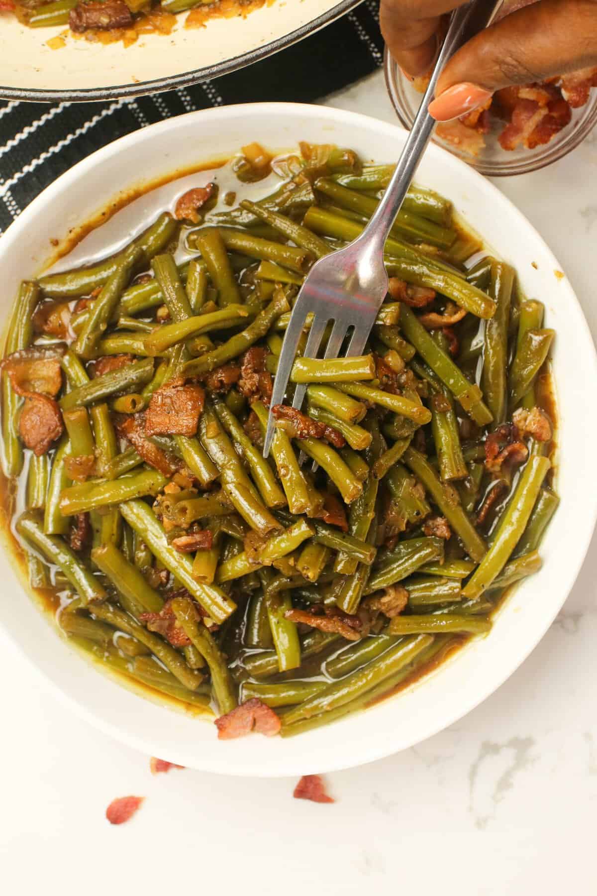 Enjoying Southern smothered green beans